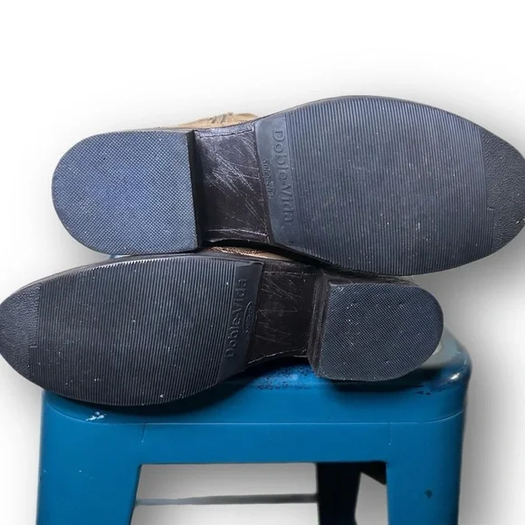 Dan Post “Lily of the West” Brown Leather Boots w/ Floral & Embroidery Stitching - Picture 7 of 8